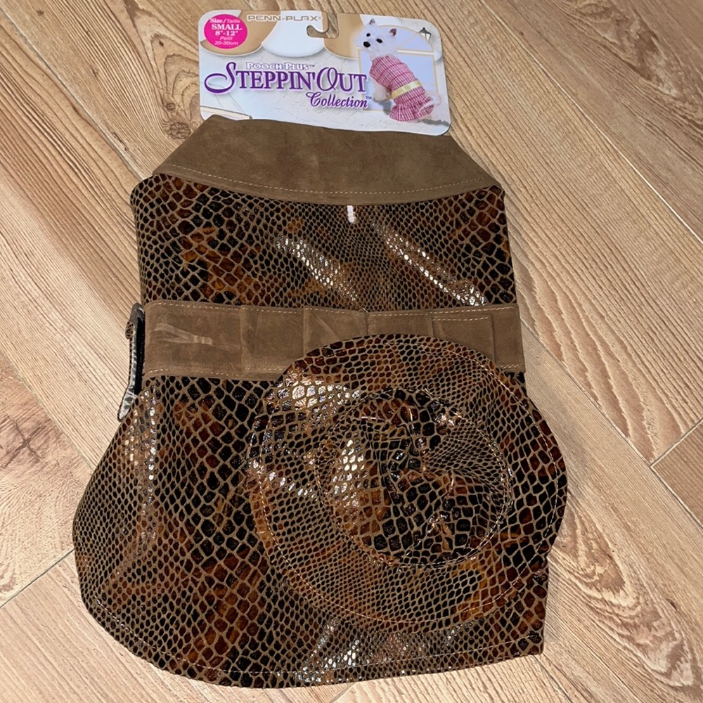 Pooch Plus Steppin’ Out faux Alligator Coat and hat SIZE SMALL NEW!!
